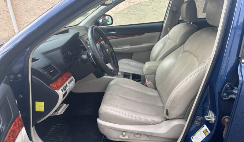 2011 Subaru Outback 2.5i Limited AWD 2.5i Limited 4dr Wagon, Mileage 203,000 full