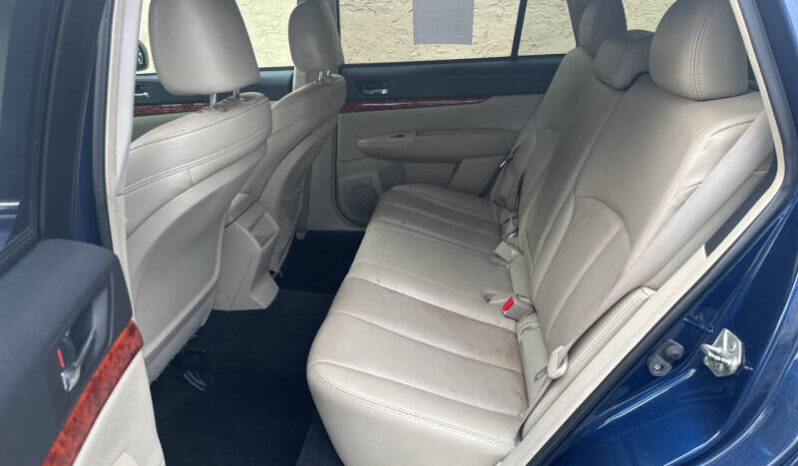 2011 Subaru Outback 2.5i Limited AWD 2.5i Limited 4dr Wagon, Mileage 203,000 full