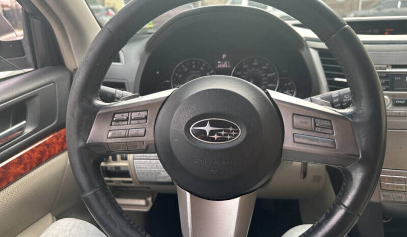 2011 Subaru Outback 2.5i Limited AWD 2.5i Limited 4dr Wagon, Mileage 203,000 full