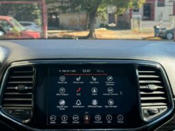 2019 Jeep Grand Cherokee Overland 4WD full