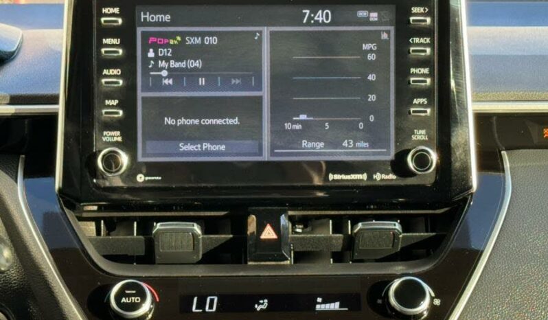 2022 Toyota Corolla Hatchback SE FWD full