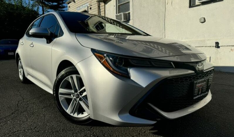 2022 Toyota Corolla Hatchback SE FWD full