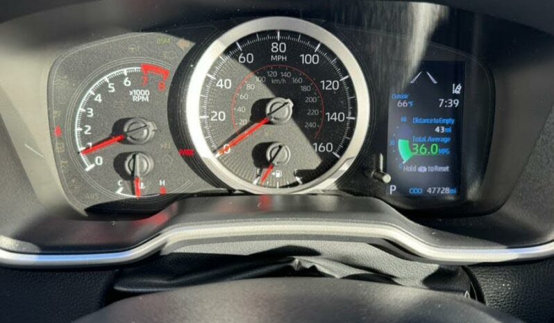 2022 Toyota Corolla Hatchback SE FWD full