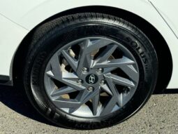 2024 Hyundai Elantra SEL FWD full