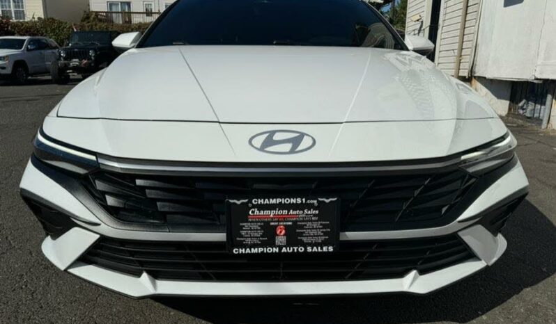 2024 Hyundai Elantra SEL FWD full