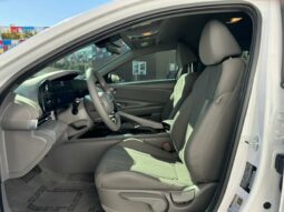 2024 Hyundai Elantra SEL FWD full