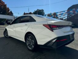2024 Hyundai Elantra SEL FWD full