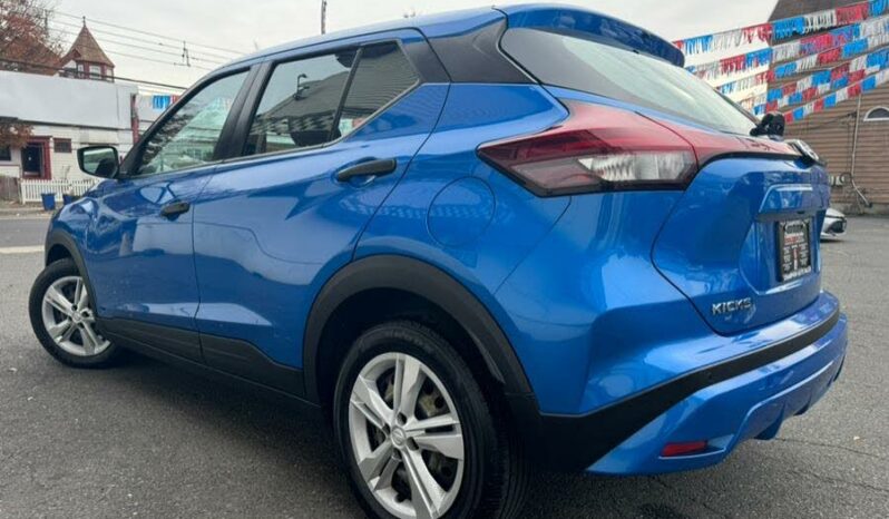 2021 Nissan Kicks S FWD full