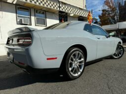 2022 Dodge Challenger GT AWD full