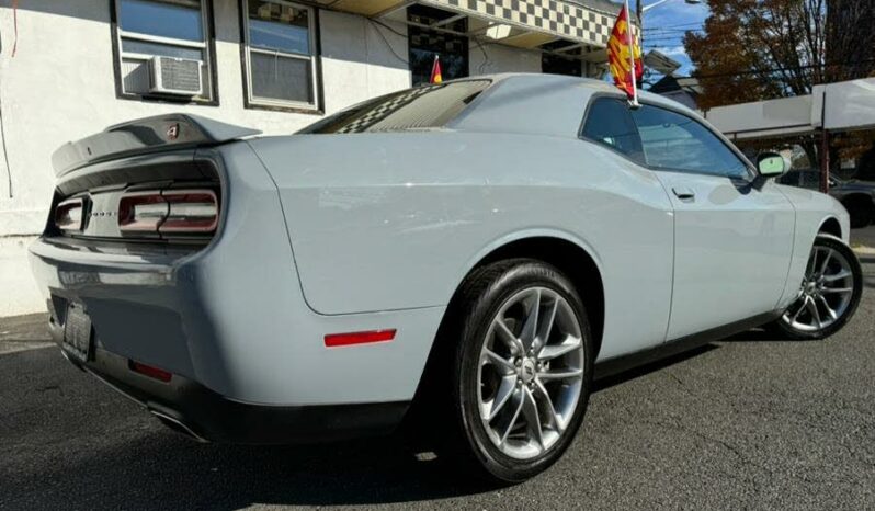 2022 Dodge Challenger GT AWD full