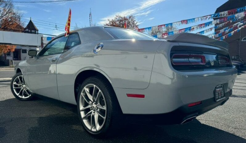 2022 Dodge Challenger GT AWD full
