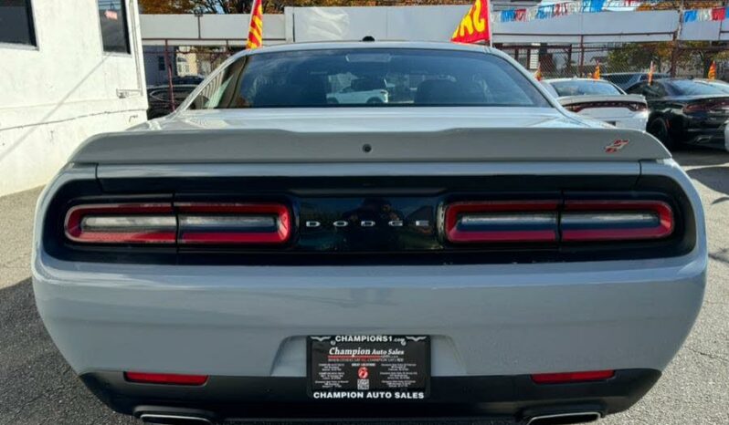 2022 Dodge Challenger GT AWD full