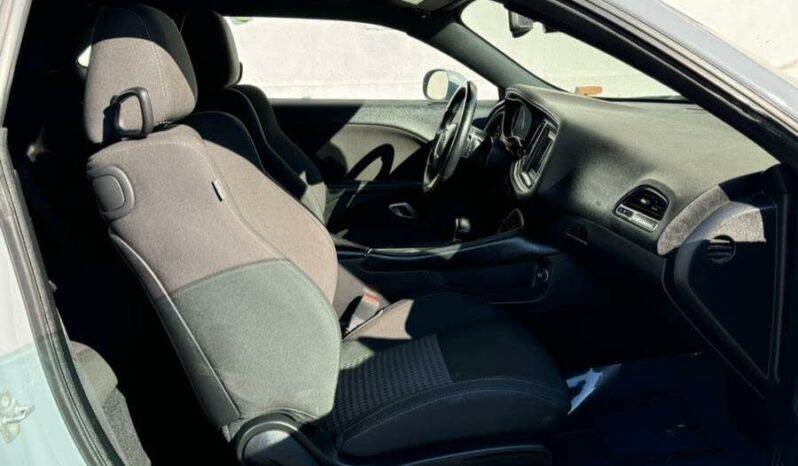 2022 Dodge Challenger GT AWD full