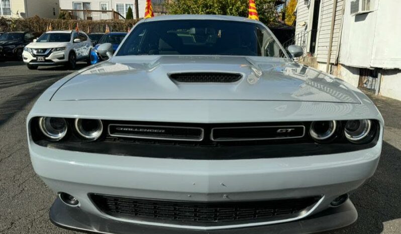 2022 Dodge Challenger GT AWD full