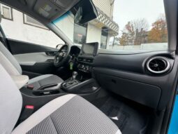 2022 Hyundai Kona SE AWD full