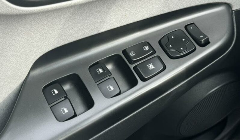 2022 Hyundai Kona SE AWD full