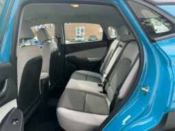 2022 Hyundai Kona SE AWD full