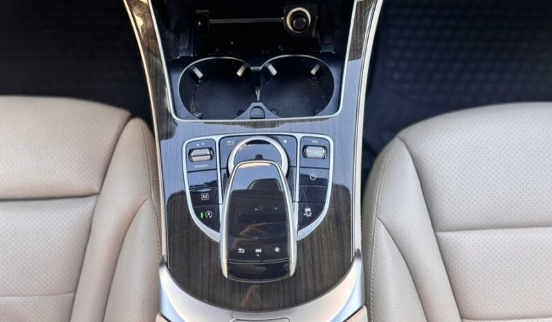 2019 Mercedes-Benz GLC 300 4MATIC full