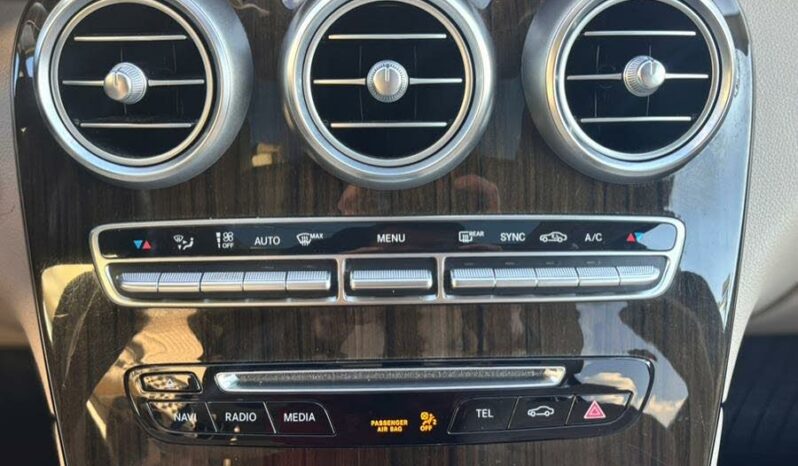 2019 Mercedes-Benz GLC 300 4MATIC full