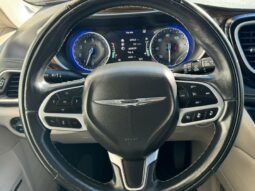 2022 Chrysler Pacifica Limited FWD full