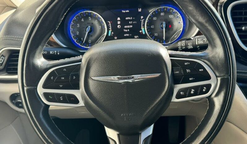 2022 Chrysler Pacifica Limited FWD full