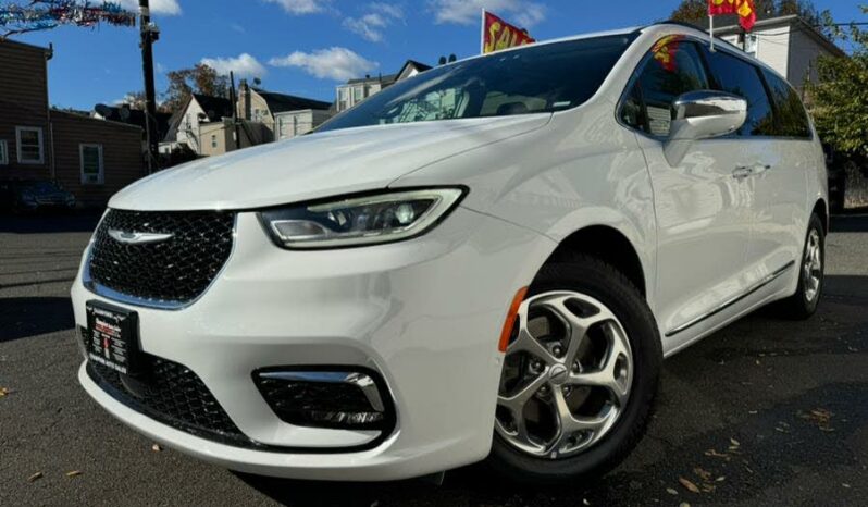 2022 Chrysler Pacifica Limited FWD full