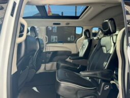 2022 Chrysler Pacifica Limited FWD full