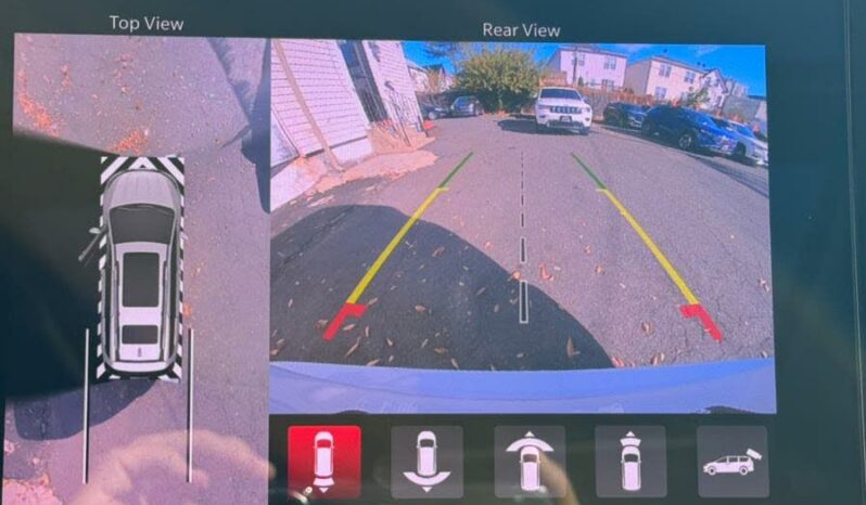 2022 Chrysler Pacifica Limited FWD full