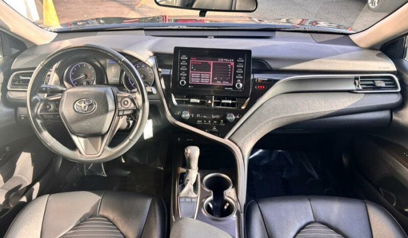 2022 Toyota Camry SE FWD full