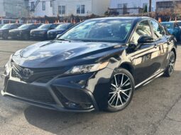 2022 Toyota Camry SE FWD