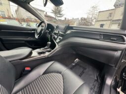 2022 Toyota Camry SE FWD full