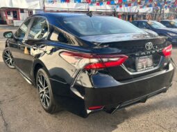 2022 Toyota Camry SE FWD full